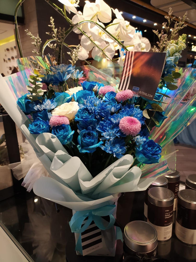 Blue Valentine Bouquet - Customer Photo From Gohan Pahlevi