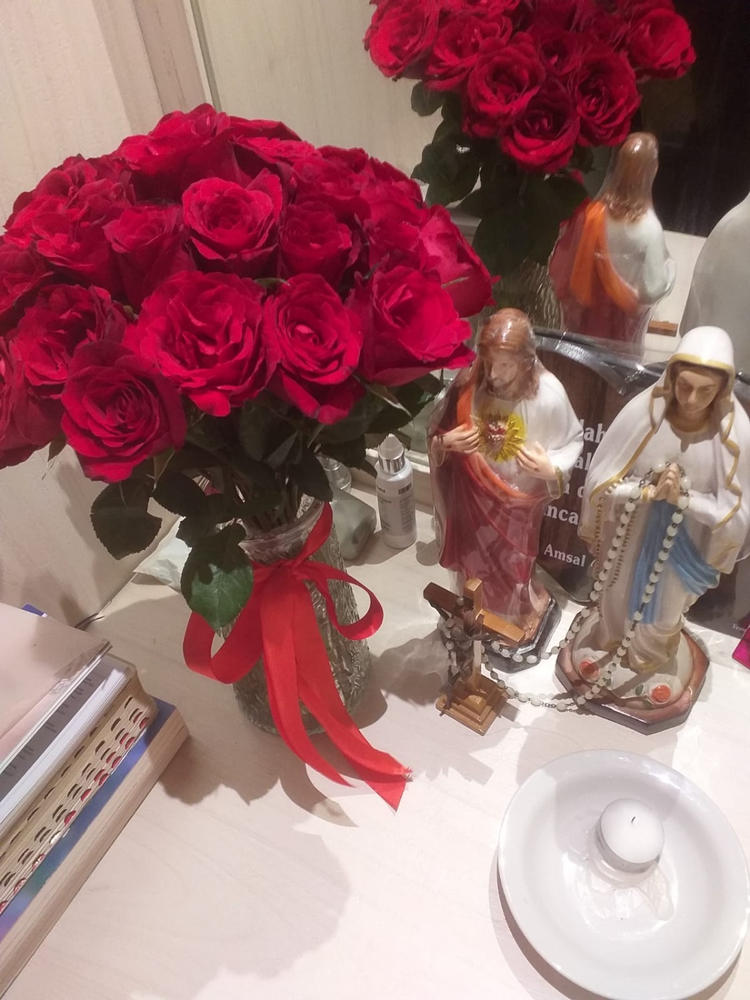 24 Red Roses in vase - Customer Photo From Mitha Widjaja