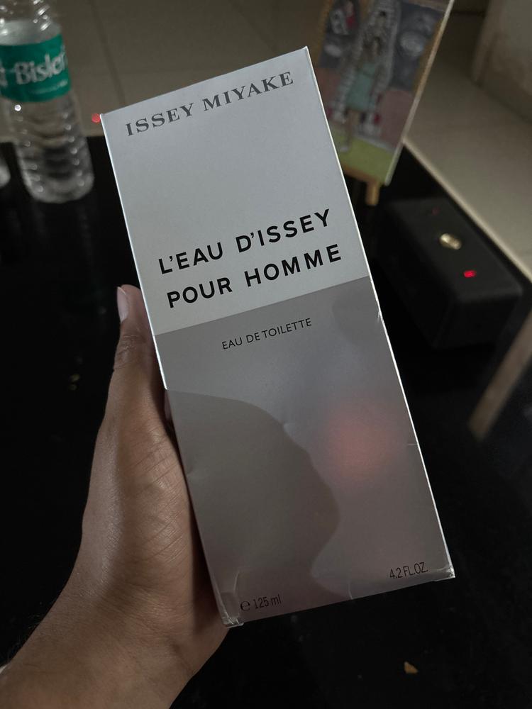 Issey Miyake L
