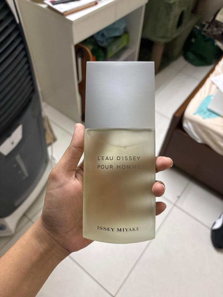Issey Miyake L