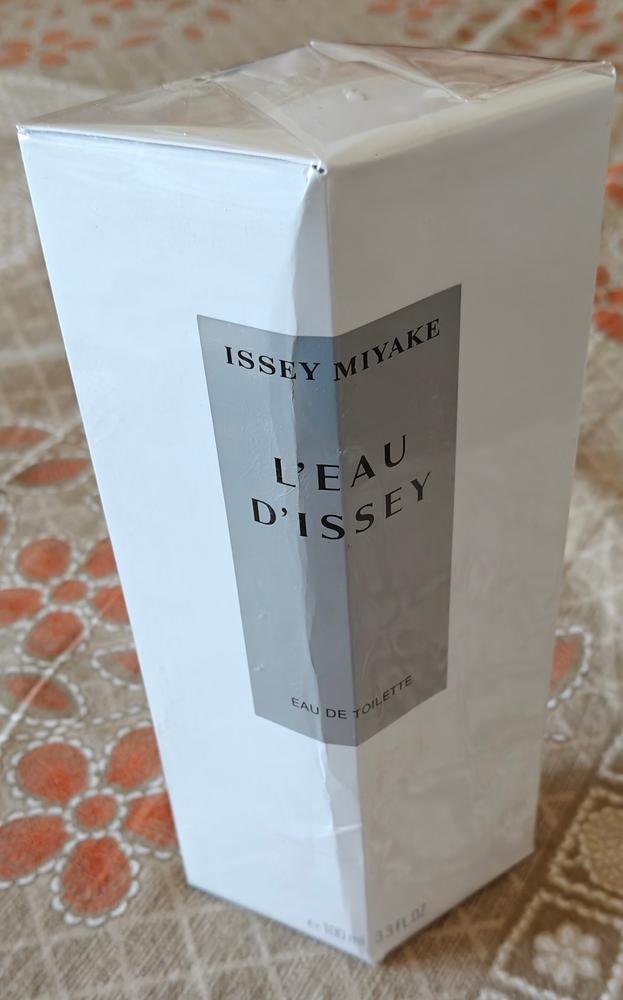 Issey Miyake L