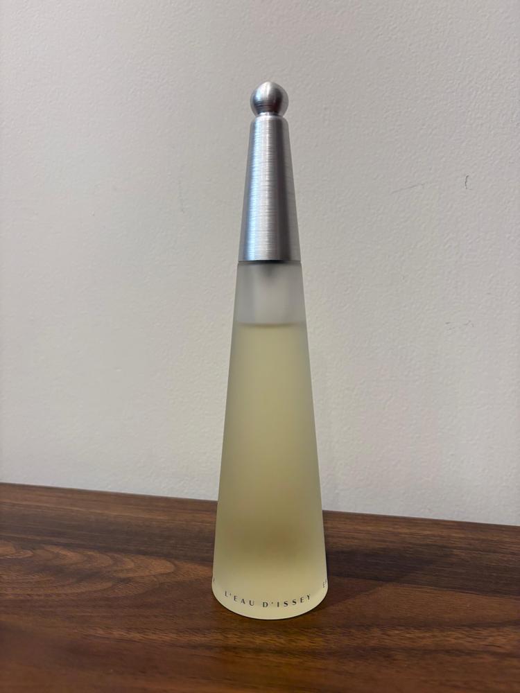 Issey Miyake L