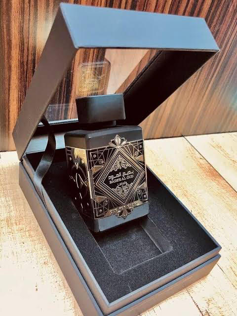 Lattafa Oud for Glory Eau de Parfum - Customer Photo From Hadiya Vadiwala