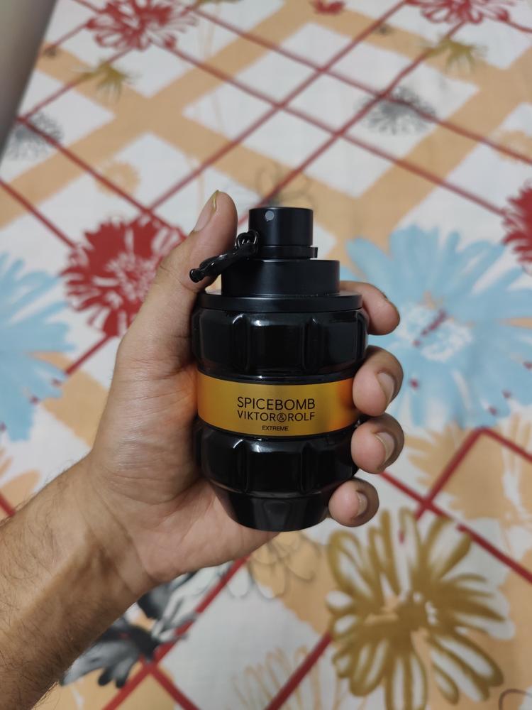 Viktor & Rolf Spicebomb Extreme Eau de Parfum for Men - Customer Photo From Anmol Singh