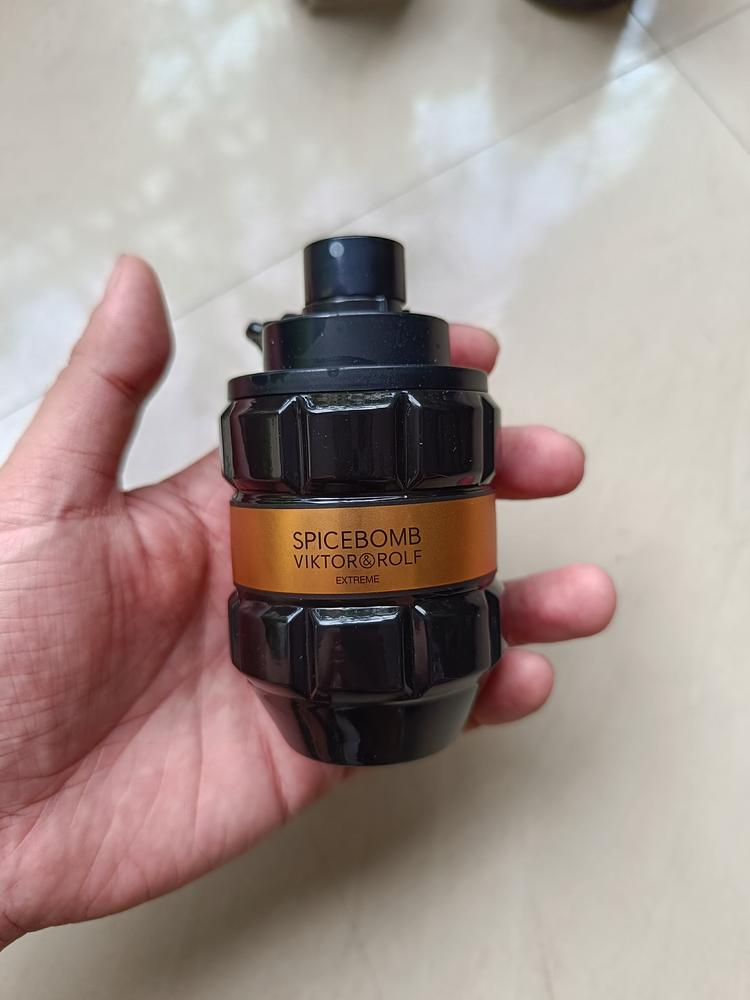 Viktor & Rolf Spicebomb Extreme Eau de Parfum for Men - Customer Photo From Aman