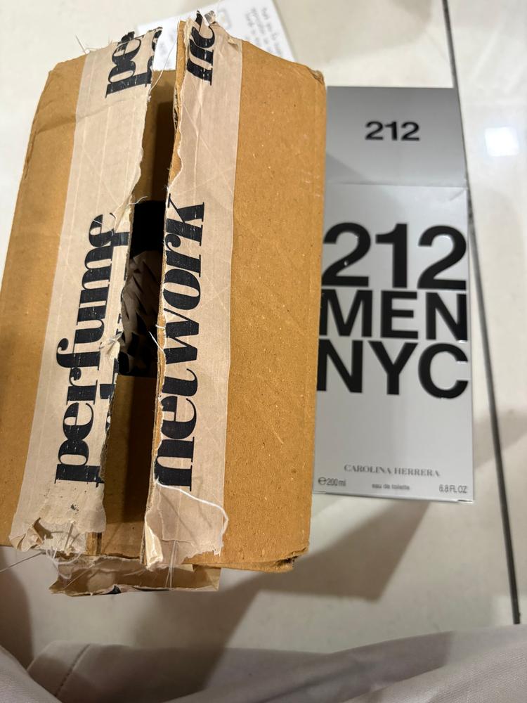 Carolina Herrera 212 NYC Eau de Toilette for Men - Customer Photo From Shivam Zinzuvadiya
