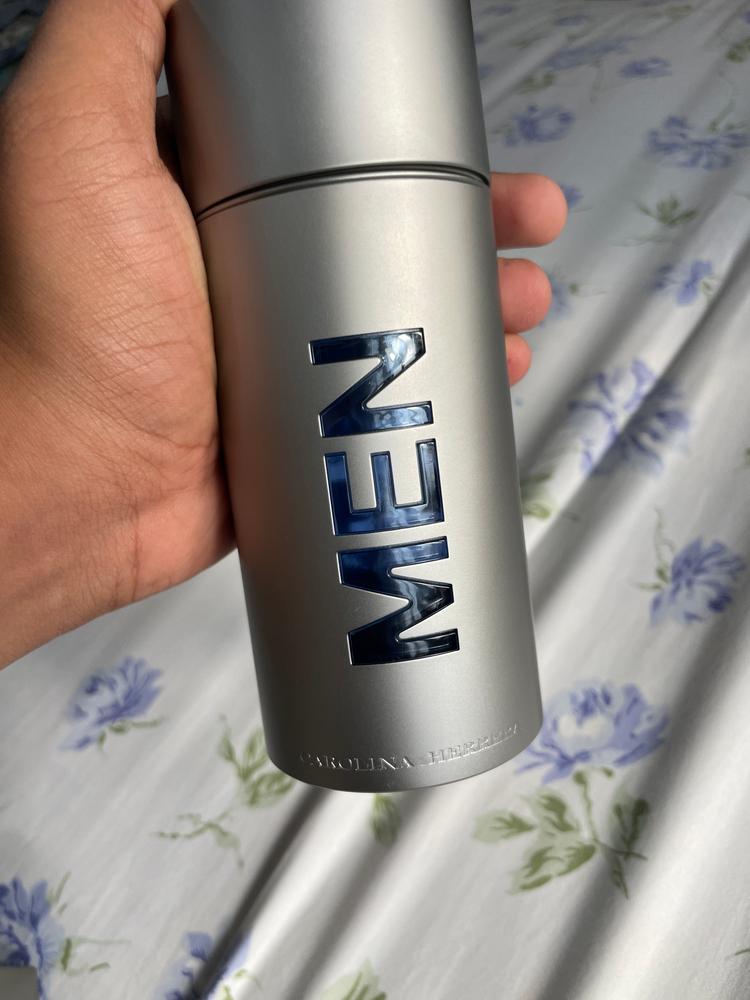 Carolina Herrera 212 NYC Eau de Toilette for Men - Customer Photo From Jigar patel