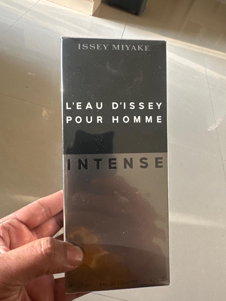 Issey Miyake L