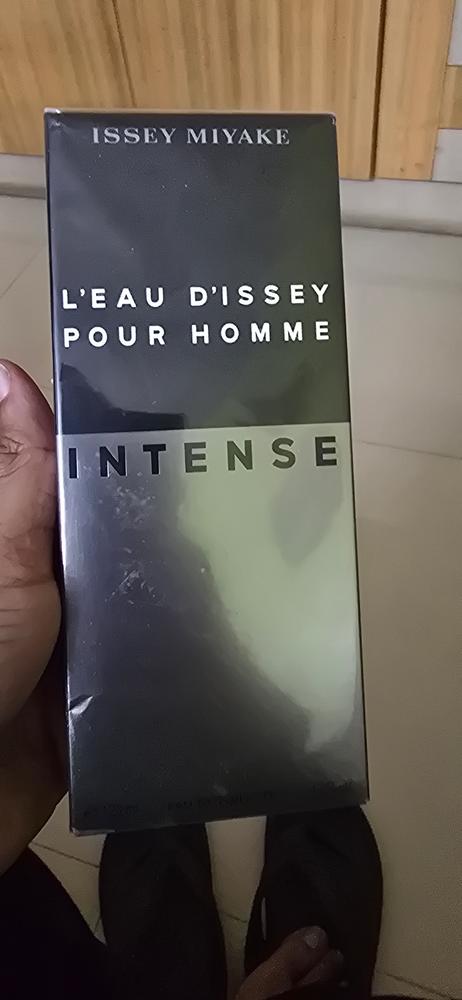 Issey Miyake L