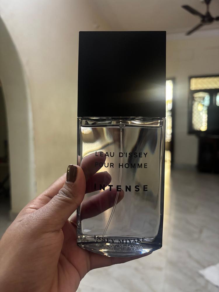 Issey Miyake L