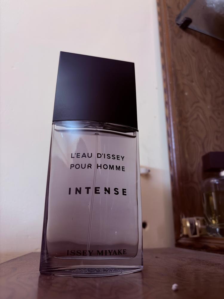 Issey Miyake L