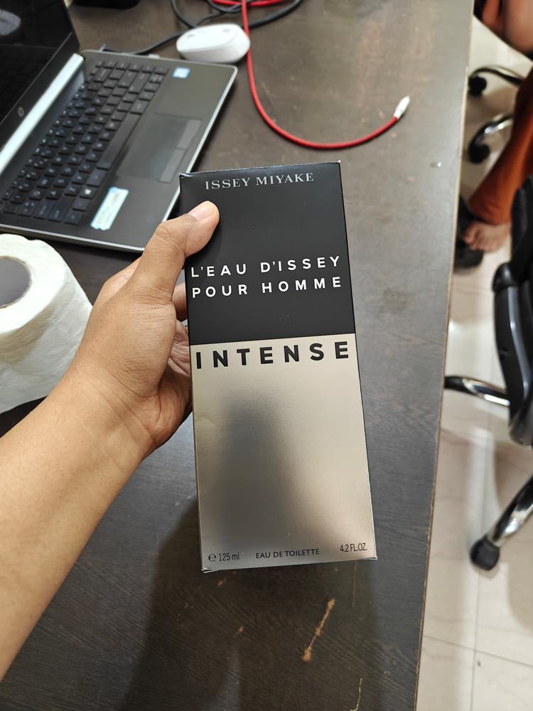 Issey Miyake L