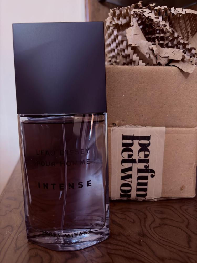 Issey Miyake L