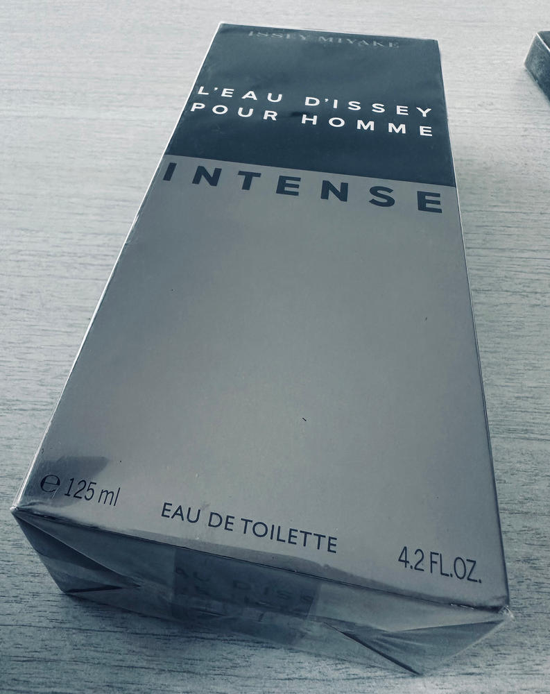 Issey Miyake L