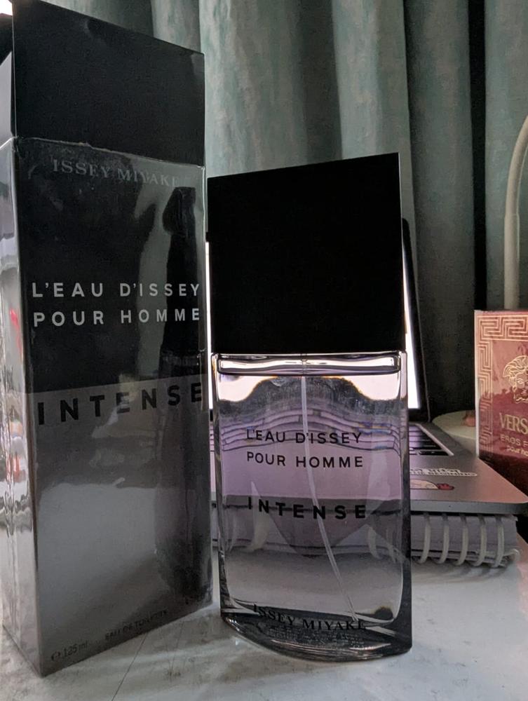 Issey Miyake L