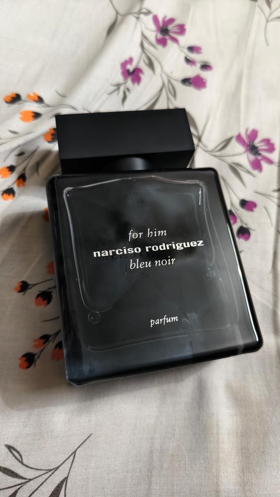 Narciso Rodriguez For Him Bleu Noir Parfum for Men - Customer Photo From Ayush Dubey