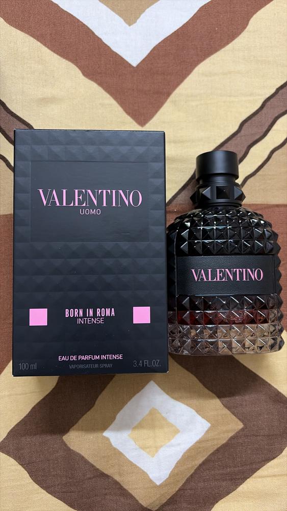 Valentino Born In Roma Intense Uomo Eau de Parfum for Men - Customer Photo From Preet Faldu