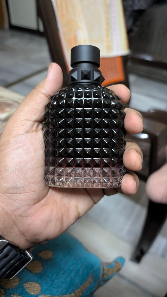 Valentino Born In Roma Intense Uomo Eau de Parfum for Men - Customer Photo From Kushagra Jaiswal