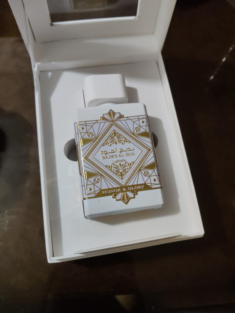 Lattafa Badee al Oud Honor & Glory Eau de Parfum for Men - Customer Photo From Nikhil Meshram 
