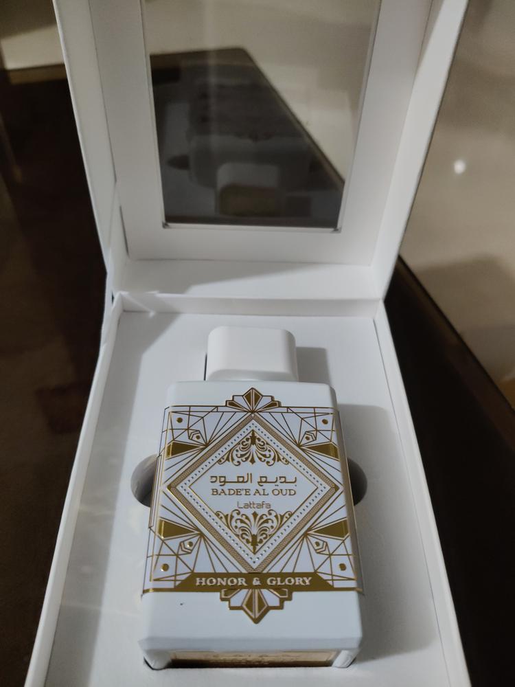 Lattafa Badee al Oud Honor & Glory Eau de Parfum for Men - Customer Photo From Nikhil Meshram 