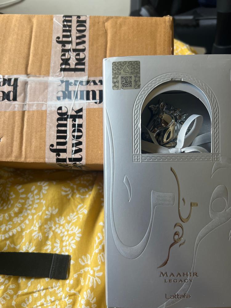 Lattafa Maahir Legacy Eau de Parfum for Men - Customer Photo From Kaustuv Maharana
