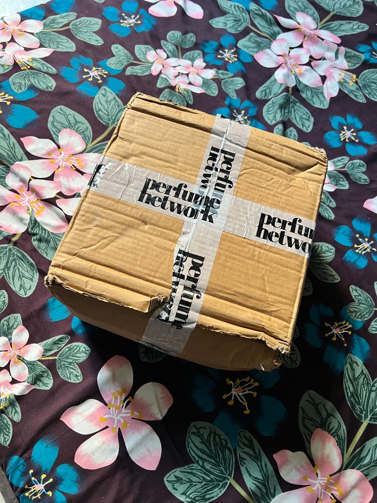 Ahmed al Maghribi Blu Oud Eau de Parfum for Men - Customer Photo From Anmol