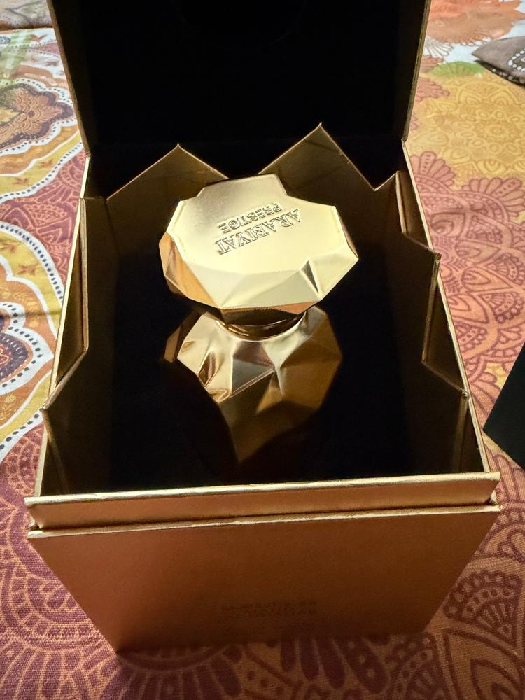 Arabiyat Prestige Mahd al Dhahab Eau de Parfum for Men - Customer Photo From Ayush Saxena 