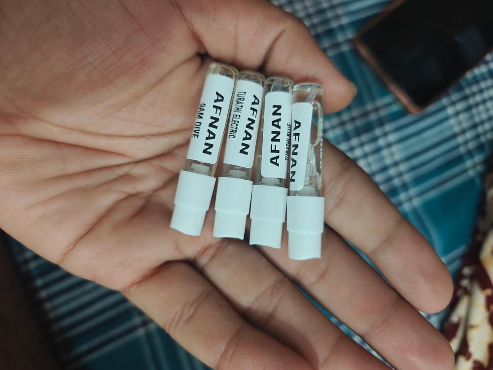 Afnan Fresh Sampling Set (Turathi, Turathi Electric, 9 AM Dive, Rare Reef) 4 x 1ml - Customer Photo From Aniket Umaji Sonawane