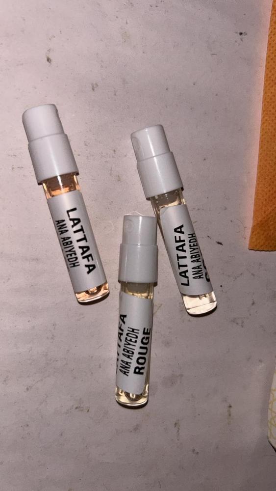 Lattafa Ana Abiyedh Sampling Set ( Ana Abiyedh, Rouge, Coral, Scarlett) 4 x 1ml - Customer Photo From Nisha Khan
