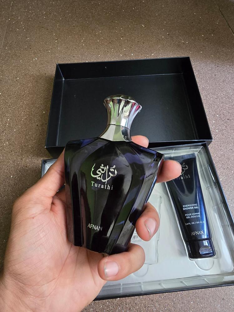 Afnan Turathi Blue Gift Set for Men - Customer Photo From Ribhu Rishi