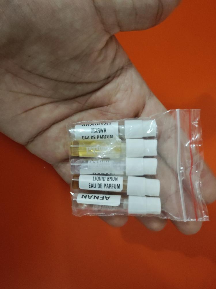 Best of Middle East Sampling Set( Hawas, Liquid Brun, Marwa, Khamrah Qahwa, Collector Edition) 5 x 1ml - Customer Photo From Aditya Raj