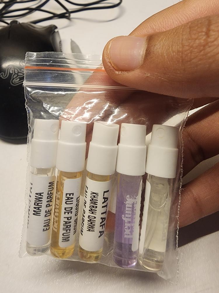 Best of Middle East Sampling Set( Hawas, Liquid Brun, Marwa, Khamrah Qahwa, Collector Edition) 5 x 1ml - Customer Photo From Kaushik Sherekar