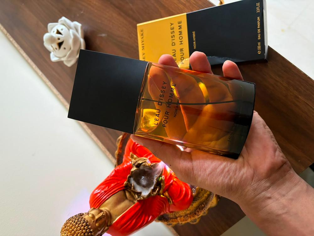 Issey Miyake Noire Ambre Eau de Parfum for Men - Customer Photo From Gautham Naik