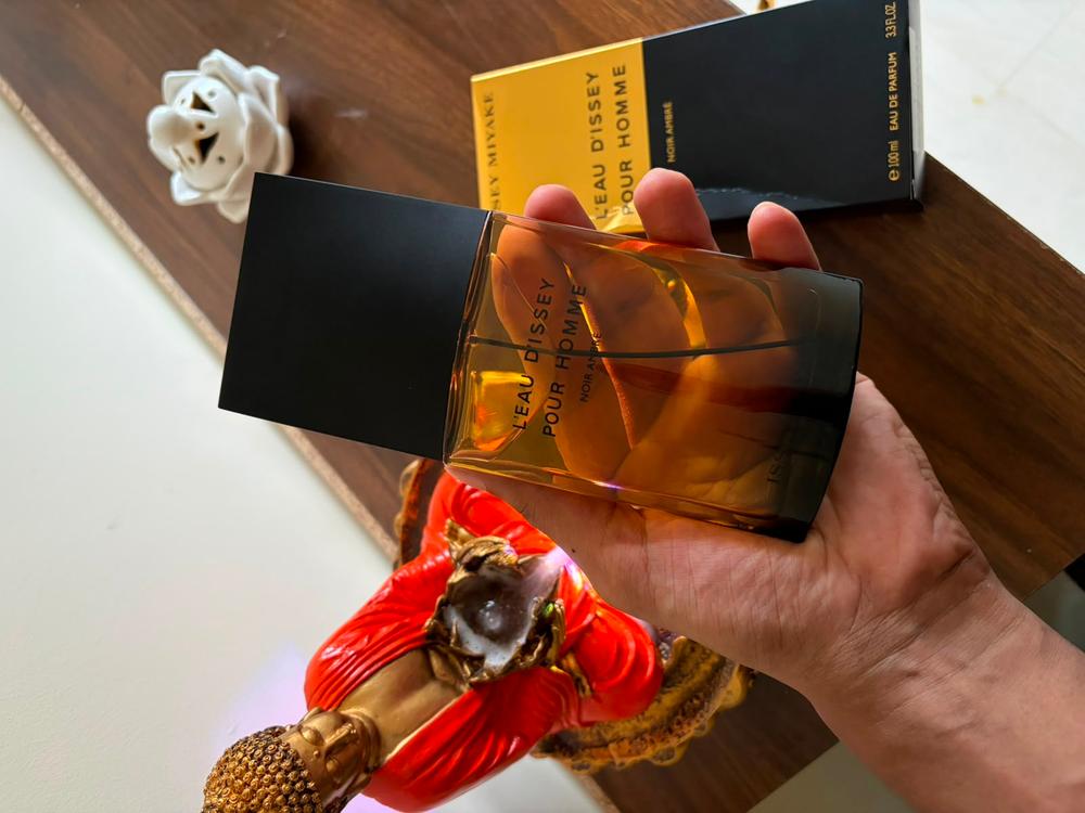 Issey Miyake Noire Ambre Eau de Parfum for Men - Customer Photo From Gautham Naik