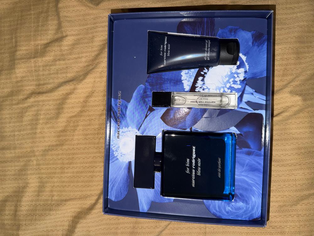 Narciso Bleu Noir Eau de Parfum Gift Set - Customer Photo From Parul Goel