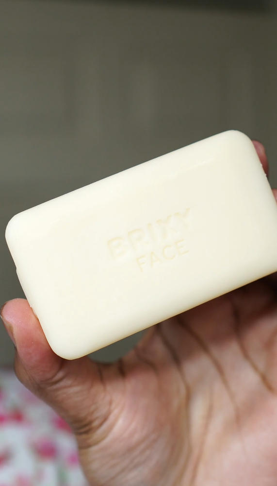 Hydrating Facial Cleansing Bar - Customer Photo From Natalie Louimar