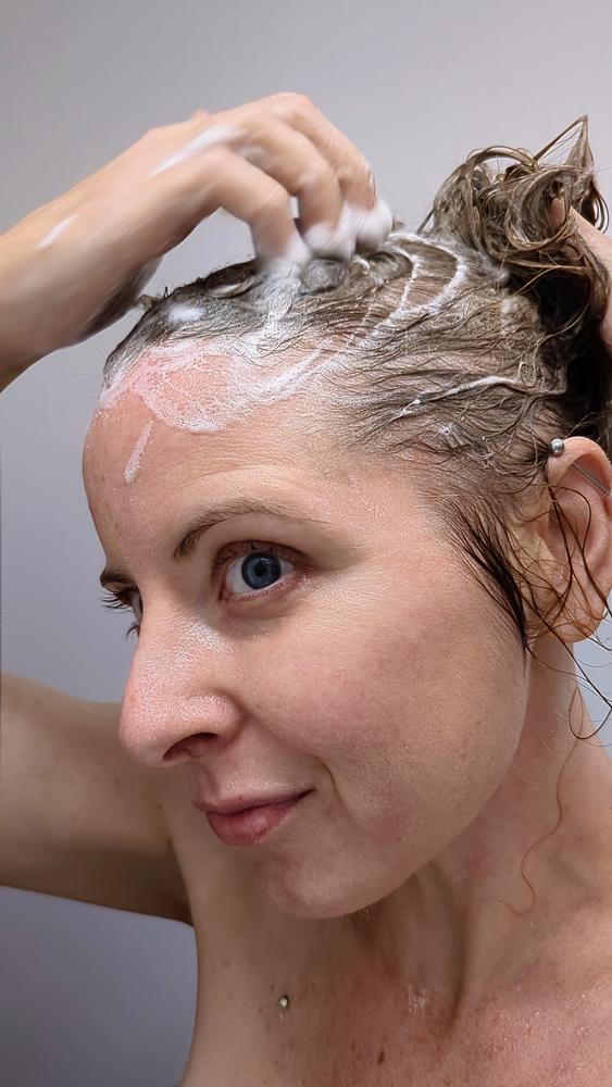 Strengthen Shampoo Bar - Customer Photo From Amanda Baldwin