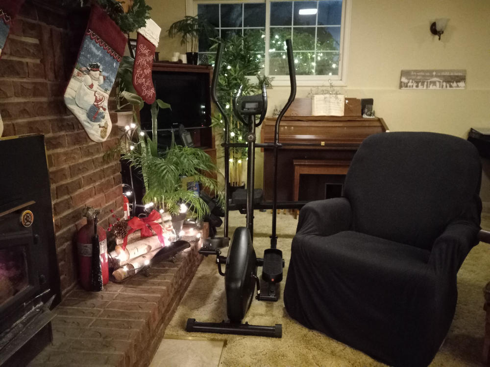 Ascend L-100 Compact Elliptical - Customer Photo From John Leistra
