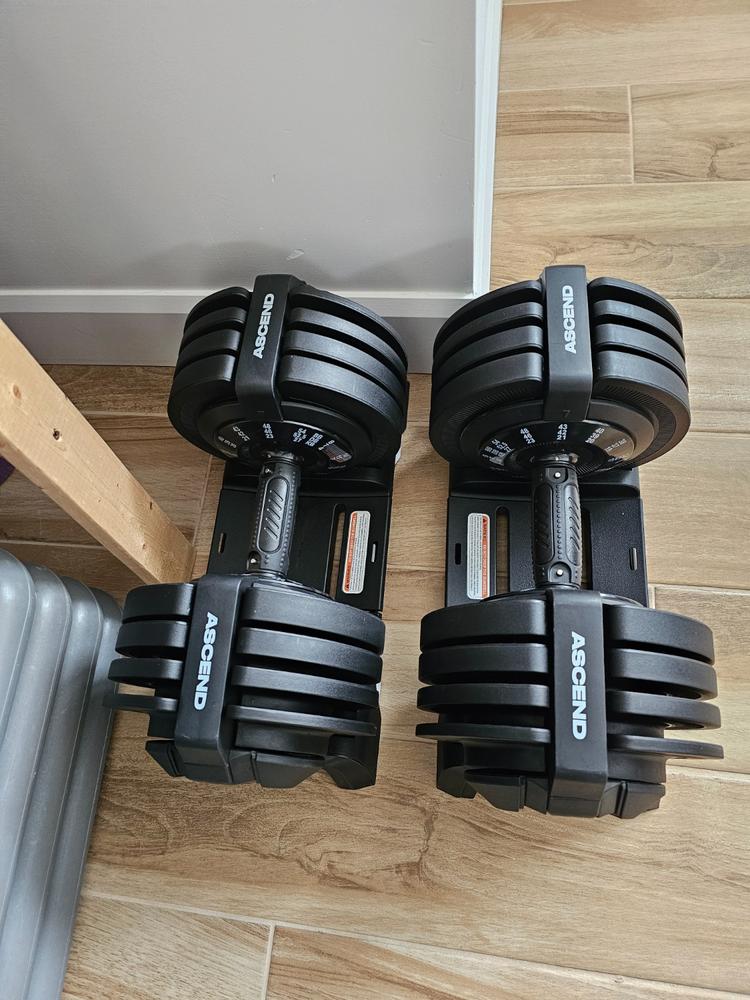 Ascend 3-in-1 Adjustable Dumbbells (7 to 52.5 lb) - Customer Photo From Lynda Thibault