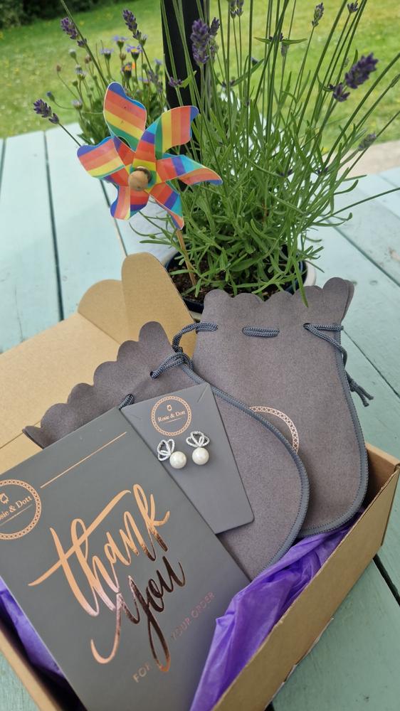 Tie the Knot Earrings - Customer Photo From Celine Frize