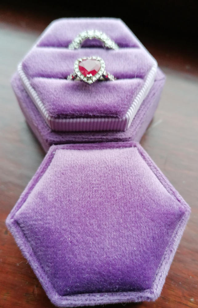 Lilac Velvet Ring Box - Customer Photo From Catherine Punch Cousins