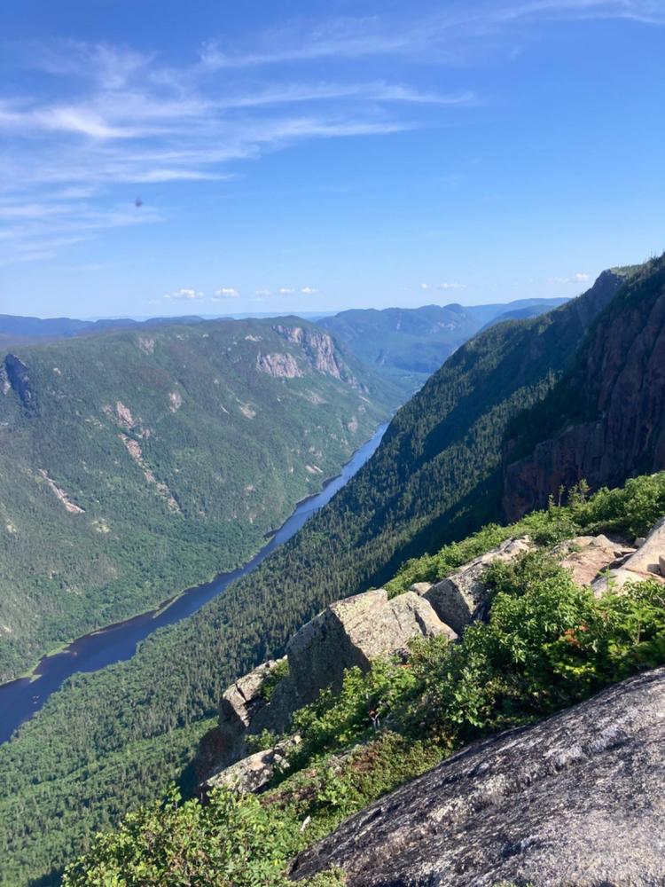 Parc national des Hautes-Gorges-de-la-Rivière-Malbaie : L’Acropole-des-Draveurs - Customer Photo From Frank S.