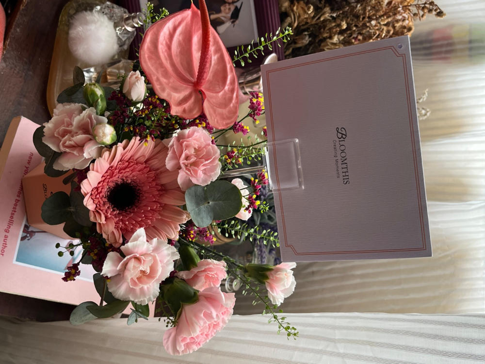 Ariel Gerbera Mini Flower Box - Customer Photo From Anonymous