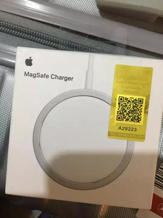 Apple MagSafe Charger - Customer Photo From Muhammad Raheel Nazar 