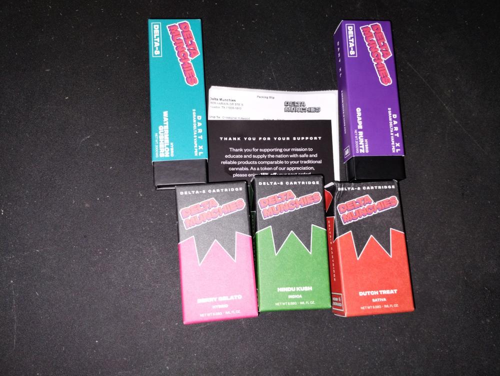 Smokers Paradise Vape Cartridge Bundle - Customer Photo From Anonymous