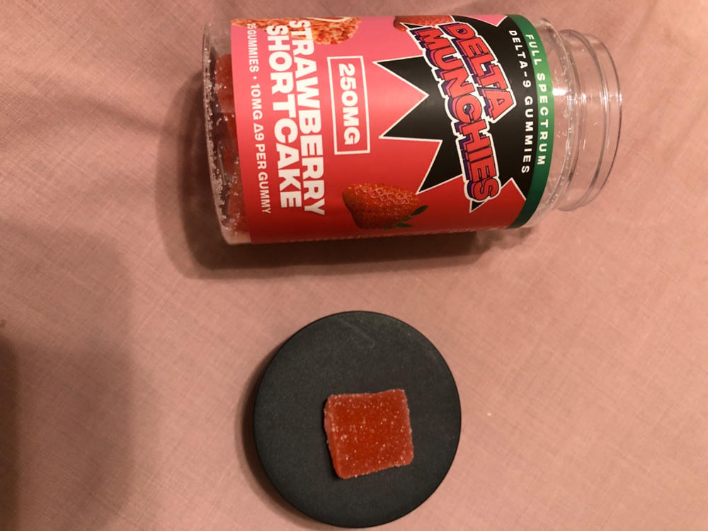 Strawberry Shortcake Delta 9 Gummies - $39.99 25 Pieces 250mg - Customer Photo From Anonymous