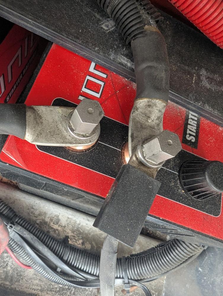 Ionic Lithium 12V Group 31 | 3000 CA | LiFePO4 Heavy Duty Diesel Starter Battery + Heater - Customer Photo From Maurice Harden