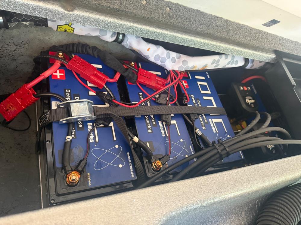 Ionic Lithium 12V 150Ah | Dual Purpose Starter Battery 1600 CA + LiFePO4 Deep Cycle - Customer Photo From Dennis Futch