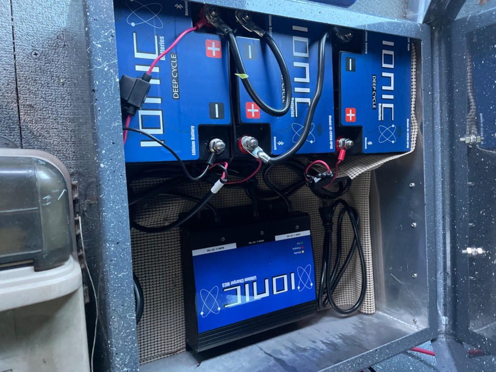 3 Bank Battery Charger (12V 10A) - Customer Photo From Zeb Thielbar