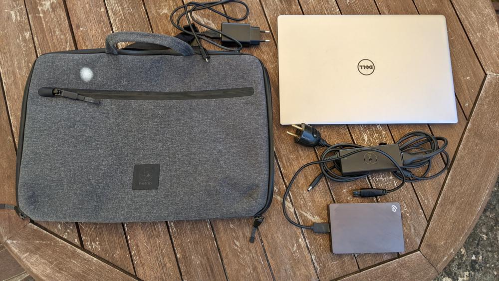 Dyota Laptop Sleeve - Customer Photo From Simon Phillpotts